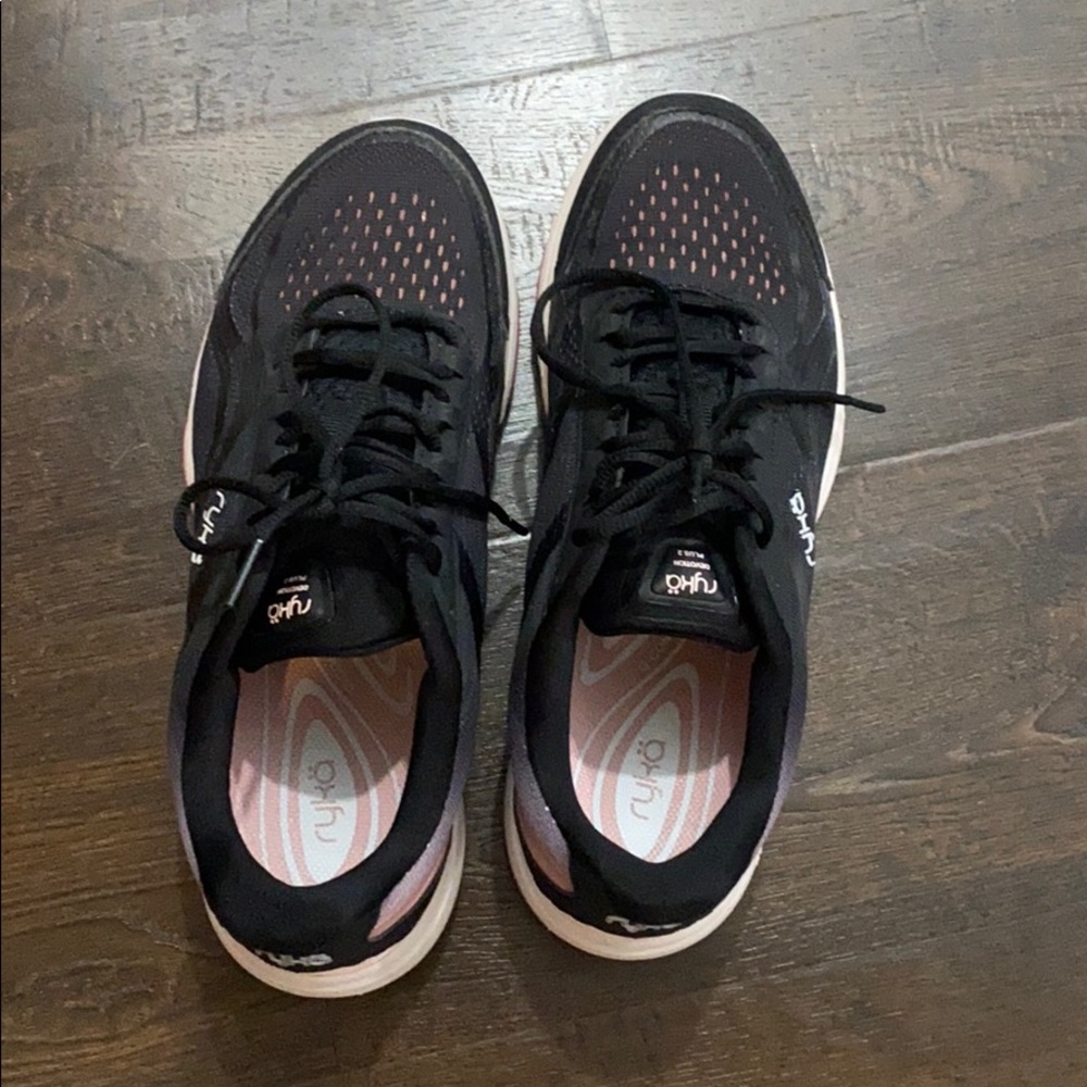 Worn ONCE RYKA sneakers
